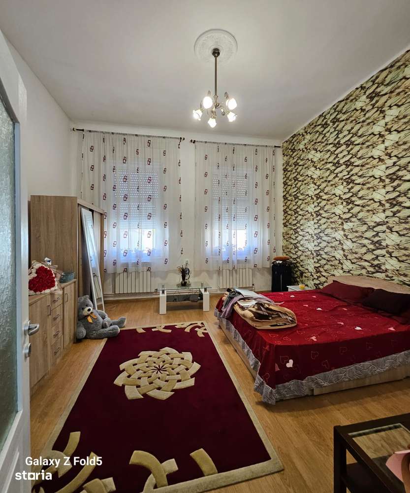 De vanzare-Apartament la casă – ultracentral, Oradea - Imagine principală: 5/20