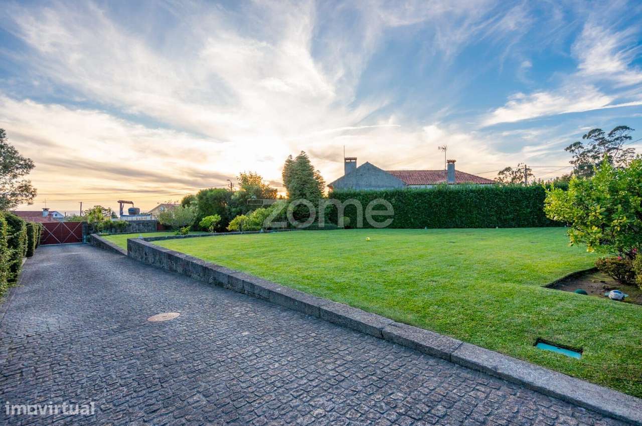 Moradia T4 com piscina | Esposende-30