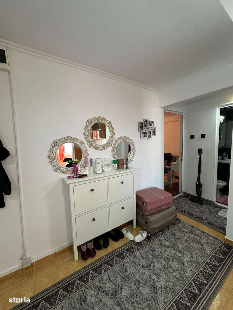 De vanzare  2 camere, etaj intermediar , mobilat, utilat , 60000 euro - Imagine principală: 5/19