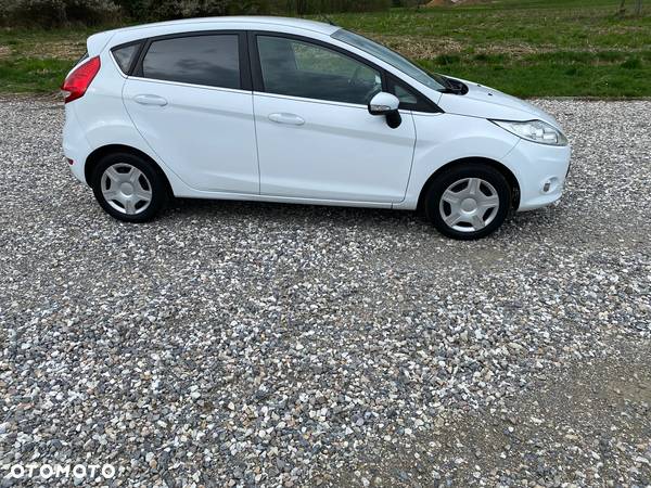 Ford Fiesta 1.25 Titanium - 10