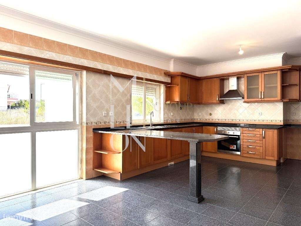 Moradia T4 Sesimbra-9