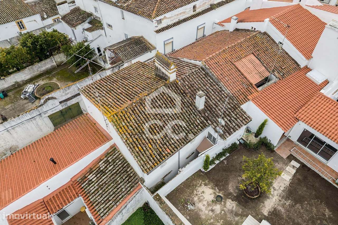 Moradia T2 com Saguão no Centro Histórico de Évora-22