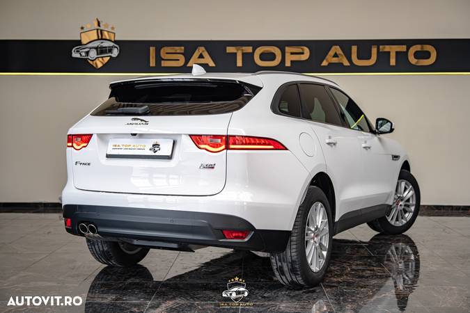 Jaguar F-Pace 20d RWD Pure - 2