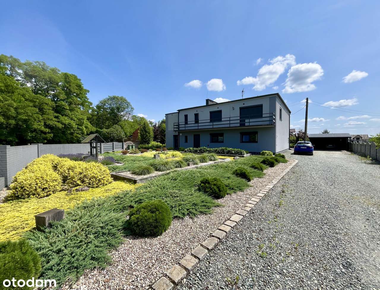 Przestronny dom z dużym ogrodem i możliwościami-19