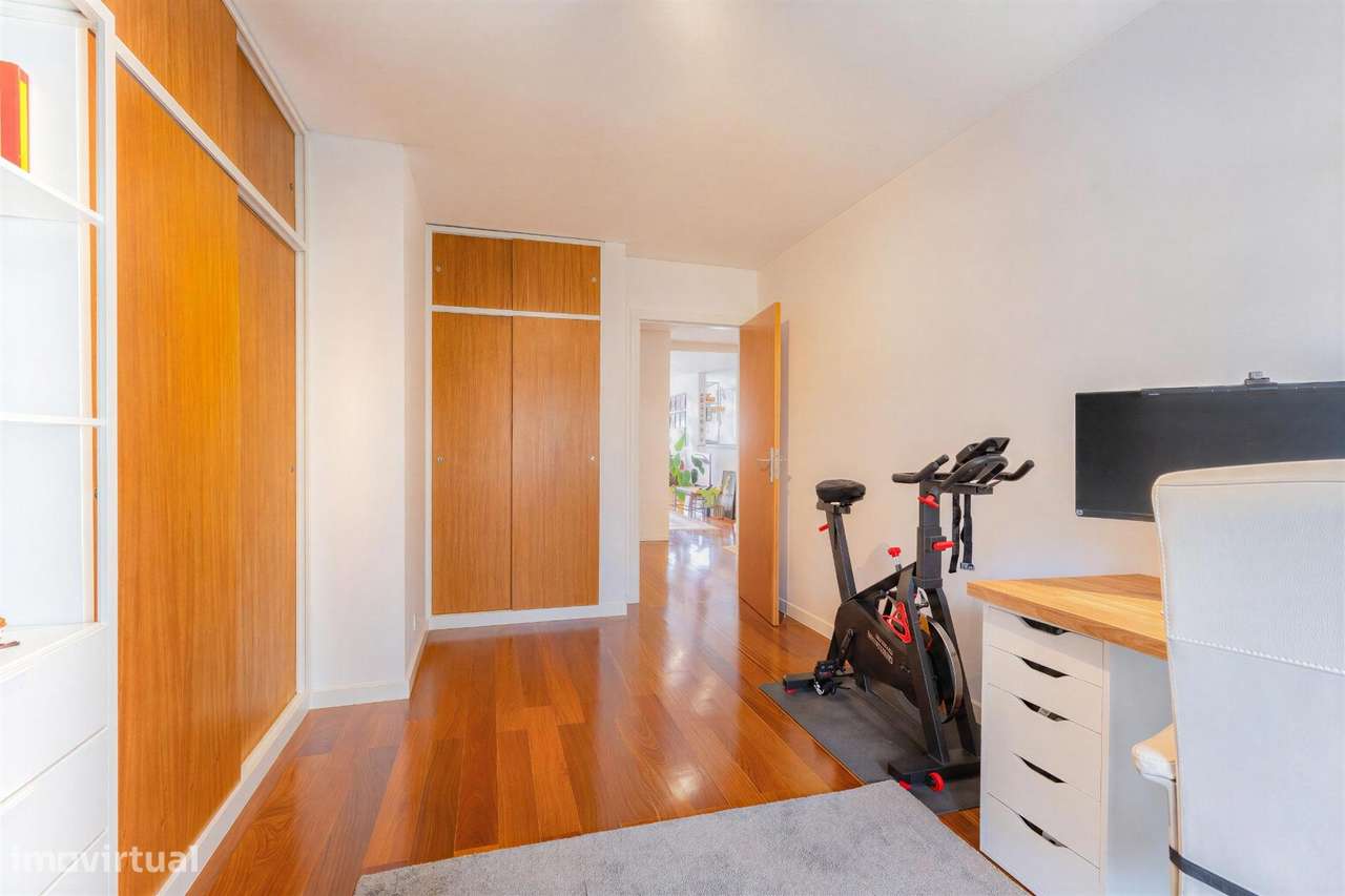 Apartamento T2 Renovado | Centro da Senhora da Hora | Terraço,...-11