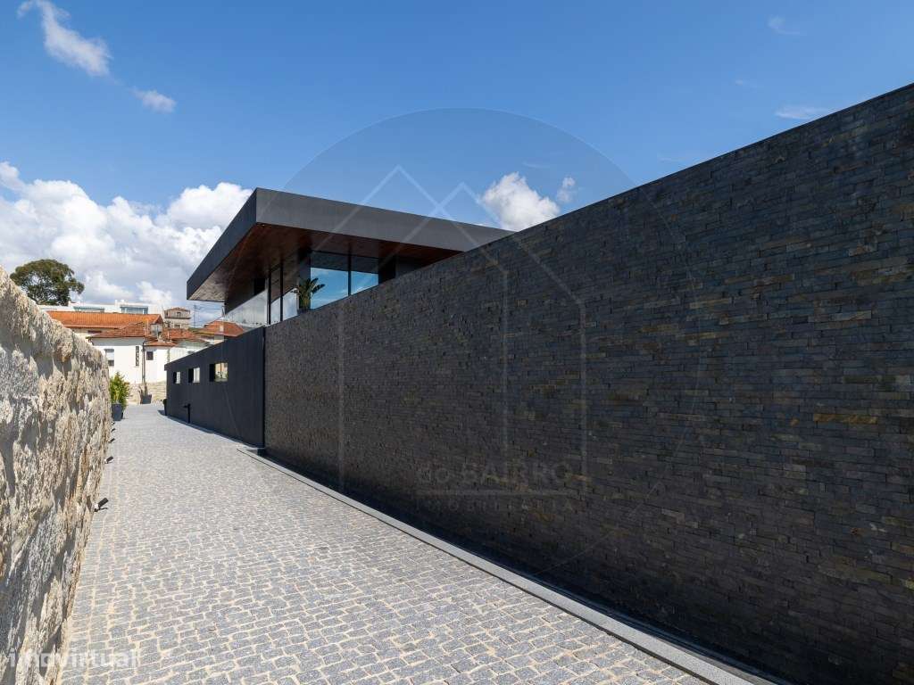 Moradia T6, térrea contemporânea, piscina, terraços e jardim junto ...-10