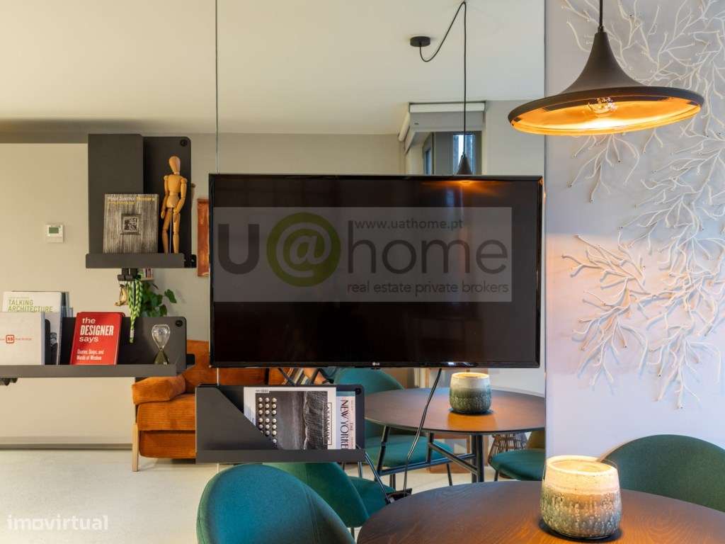 Estúdio em condomínio com piscina na avenida da Liberdade-4