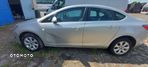 Opel Astra IV 1.4 T Business EU6 - 6