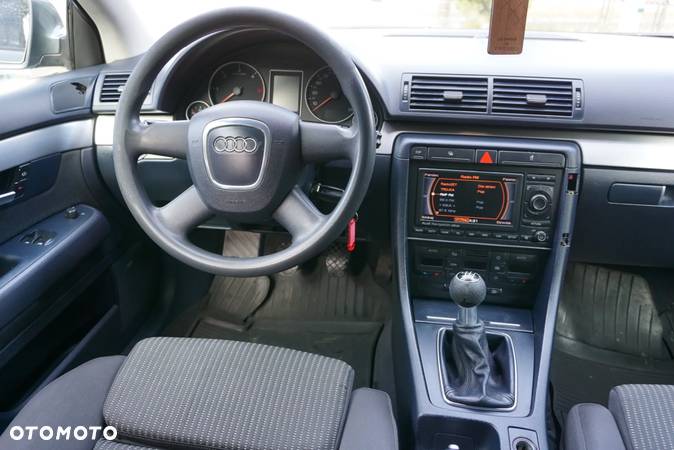 Audi A4 Avant 2.0 TDI - 13