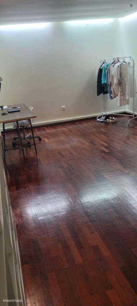 Quarto - localizado em Cedofeita Porto - Grande imagem: 4/10