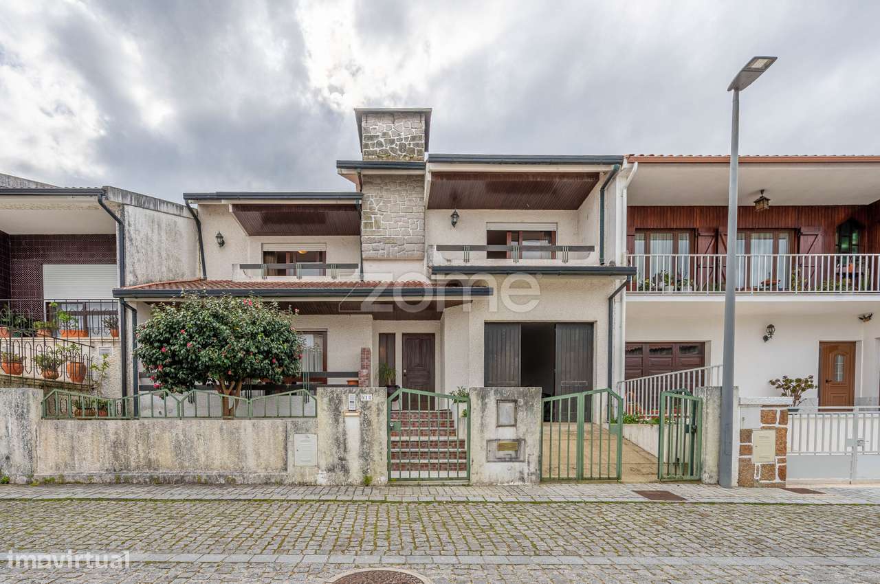 Moradia T3 em Darque, a 300 metros do Rio Lima (Cais de Darque) - Grande imagem: 2/40