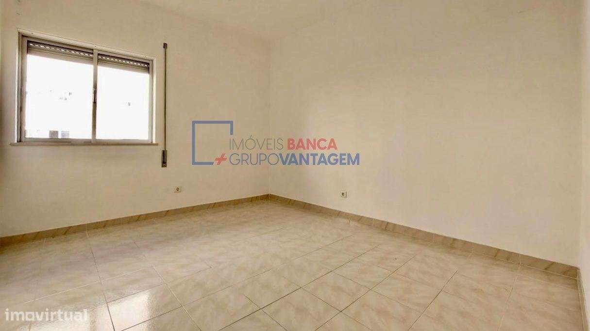 Apartamento T2 Arrendado até Março de 2026  Rio de Mouro, Sintra - Grande imagem: 5/17