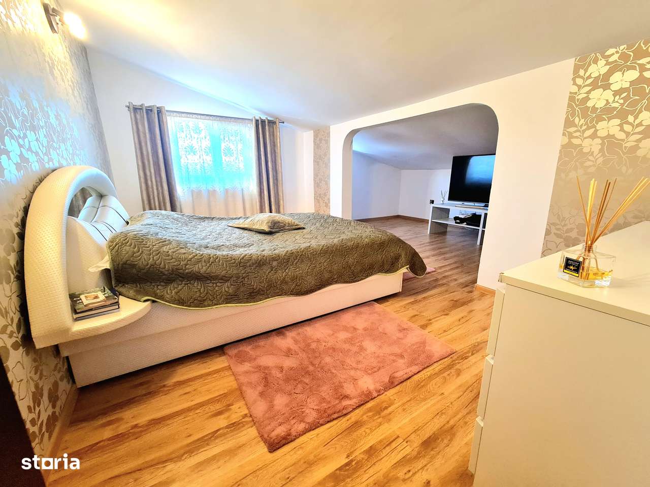 Casa P+ M , zona Chercea , construcție 2007 - Imagine principală: 5/10