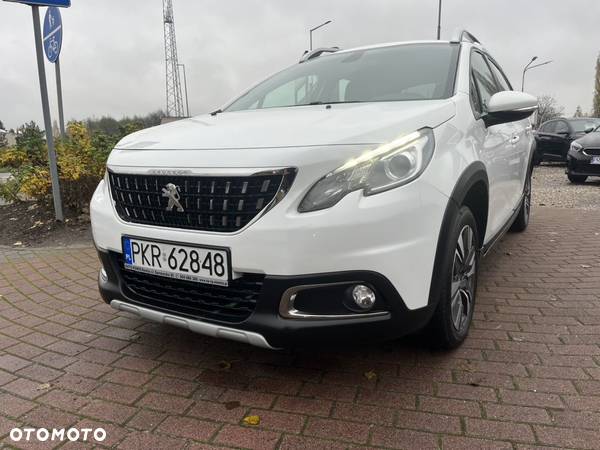 Peugeot 2008 1.2 Pure Tech GPF Allure S&S EAT6 - 17