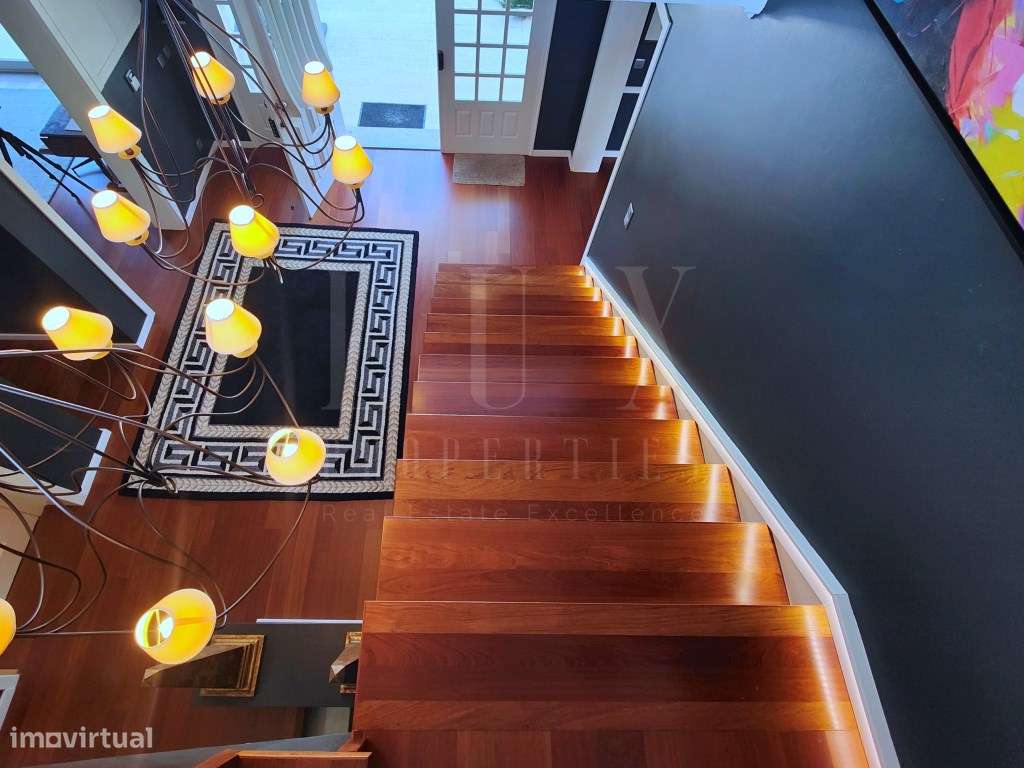 MORADIA DE LUXO NO CENTRO DO ESTORIL-23