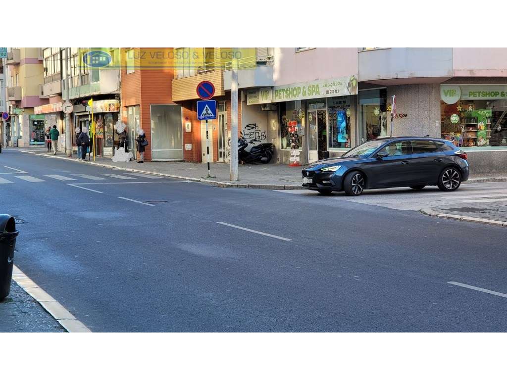Loja de 155,96 m2 em Alto do Seixalinho, Barreiro.-0
