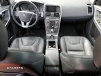 Volvo XC 60 - 8