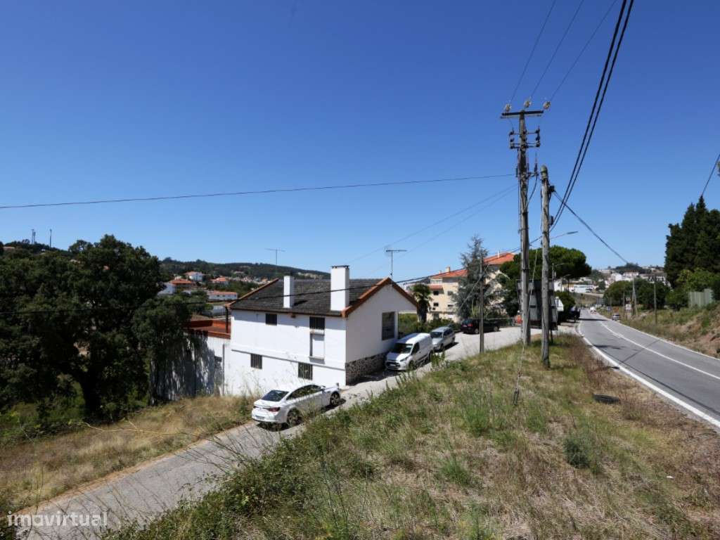 Oportunidade Prime no Centro de Alcobaça Terreno de 2.225 m² com Po...-5
