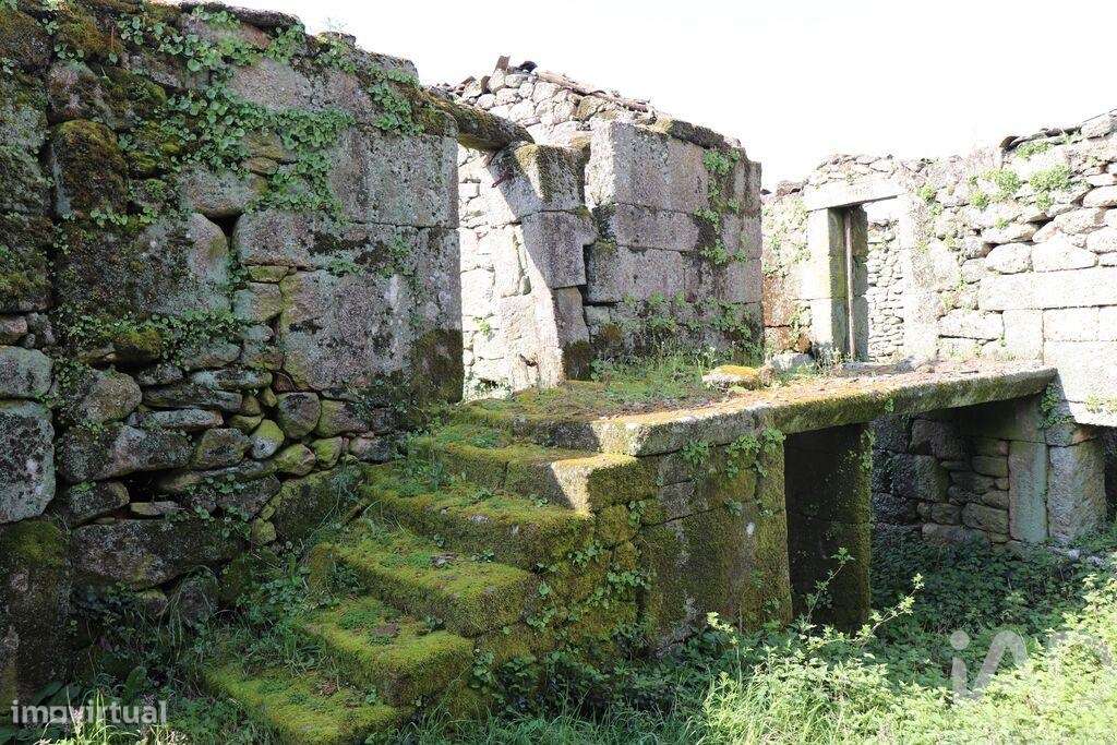 Casa de aldeia em Mouçós e Lamares de 526,00 m2 - Grande imagem: 5/30