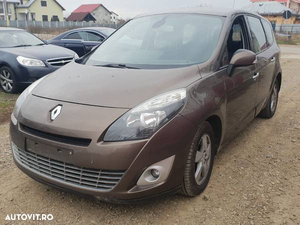 bara fata spate capota trager calandru armatura haion portbagaj grila radiator masca Renault Grand Scenic 3 2009 motor 1.5dci 109cp k9k dezmembrez dezmembrari - 2