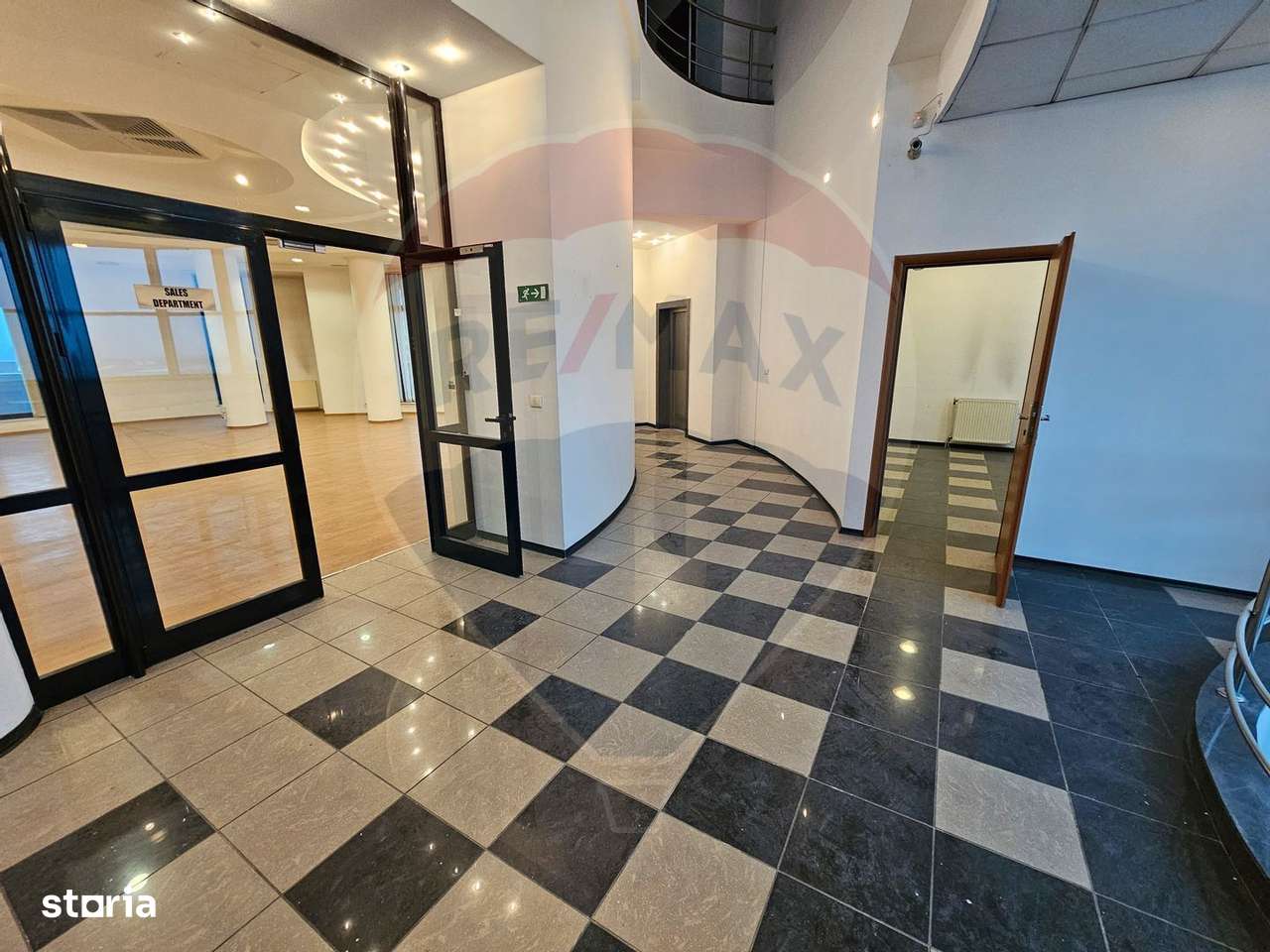 Spațiu de 202 mp + 64 mp terasă la etajul 5, zonă ultracentrală - Imagine principală: 5/11