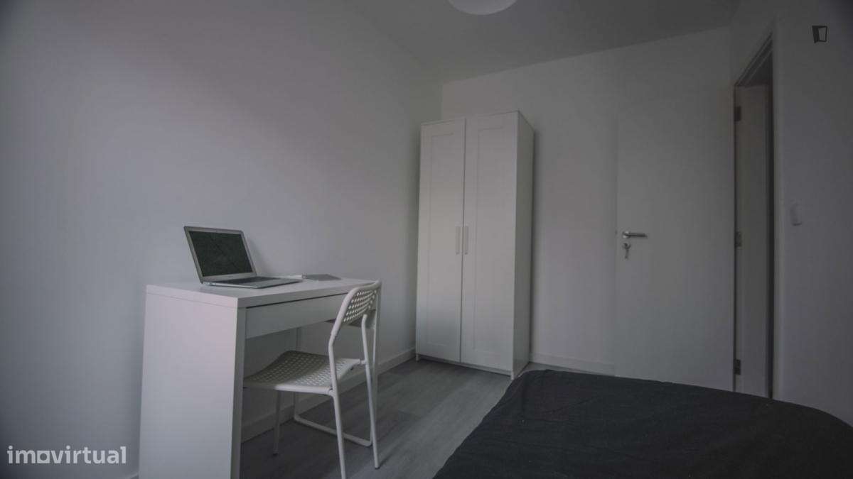 Quarto - localizado em Olivais Lisbon - Grande imagem: 3/15