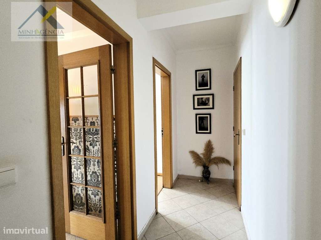 Apartamento T3 com terraço e garagem no Bairro Dias em Setúbal-8