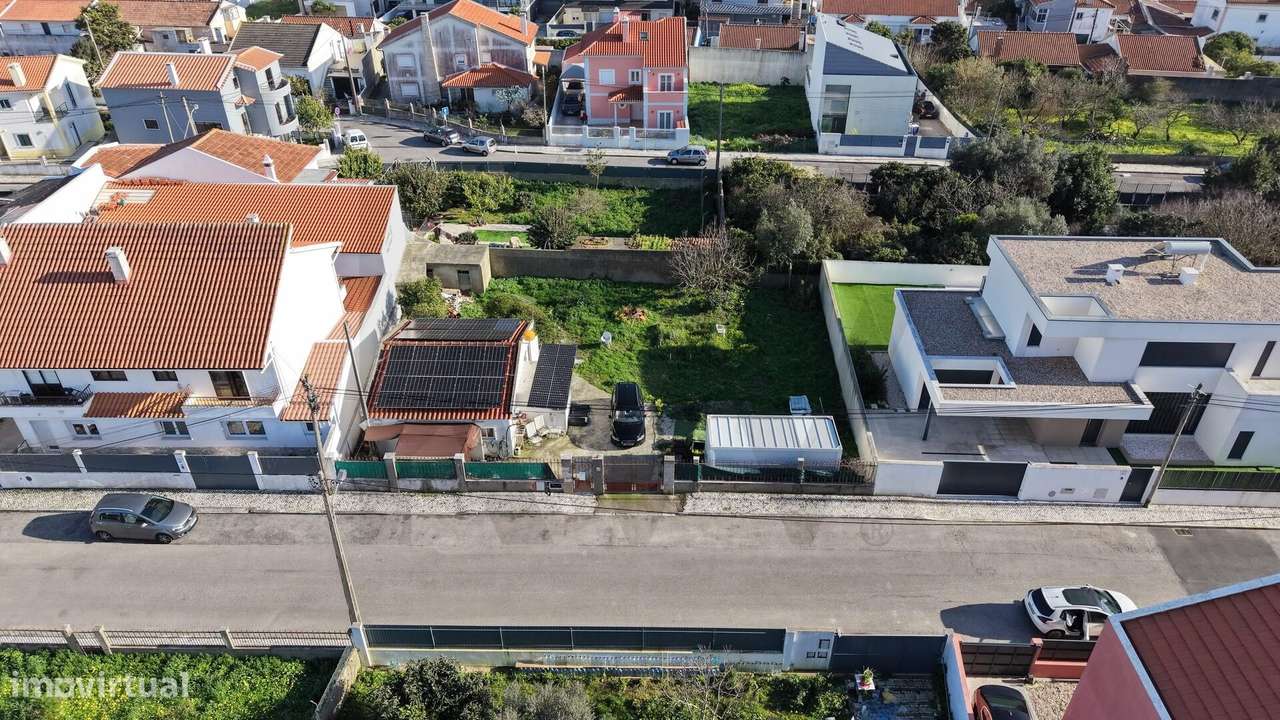 Lote de Terreno para Construção com anexo – São Domingos de Rana (Abób-3