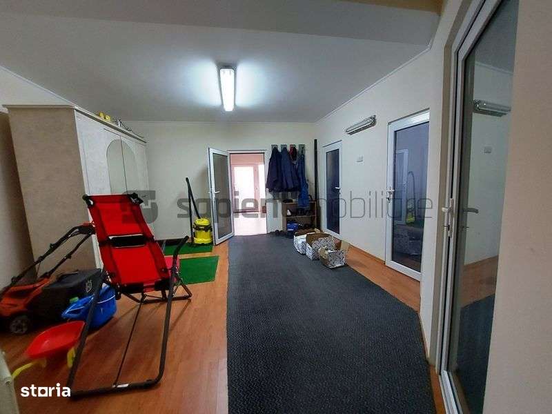 Vila cu 9 camere in zona SpitaluluiJudetean-16