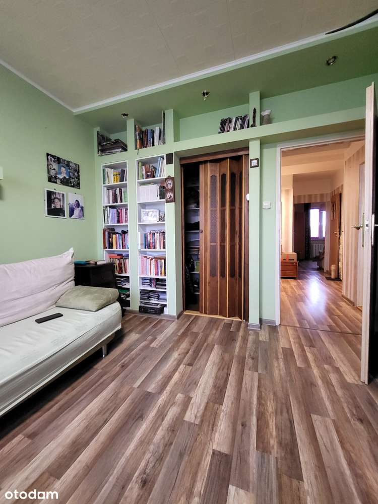 Przestronne mieszkanie z balkonem i świetną lokalizacją-5