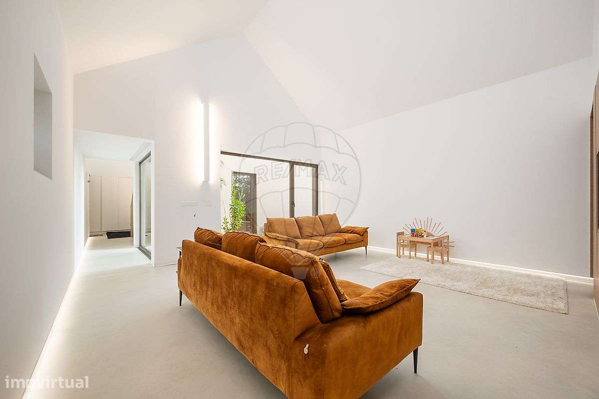 Moradia T2 para venda - Grande imagem: 2/28