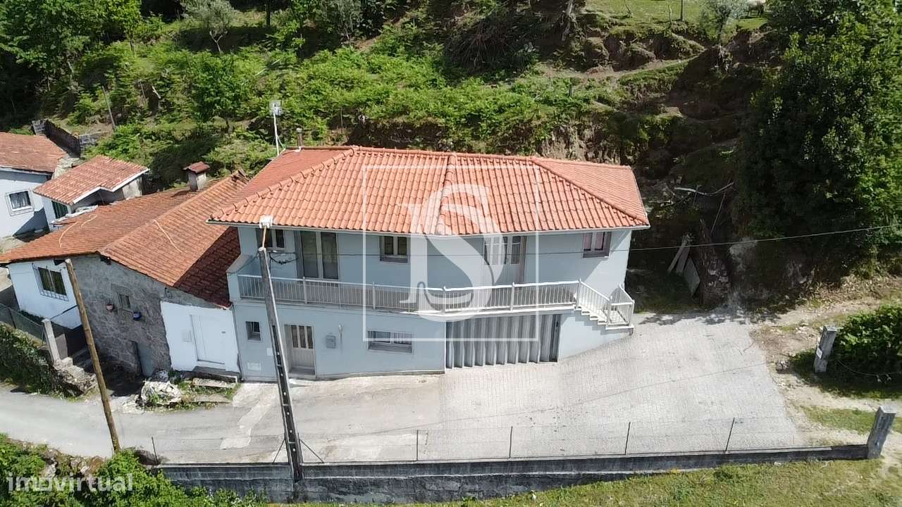 Moradia T2+1 Venda em Louredo,Vieira do Minho-37