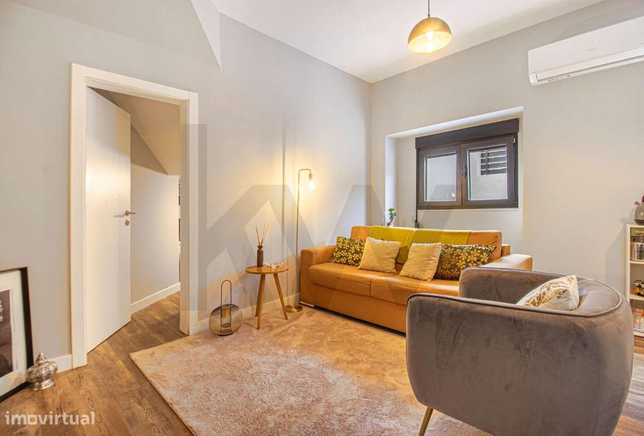 T1 Remodelado com Logradouro de 70m2 e Entrada Independente – Amadora - Grande imagem: 4/23