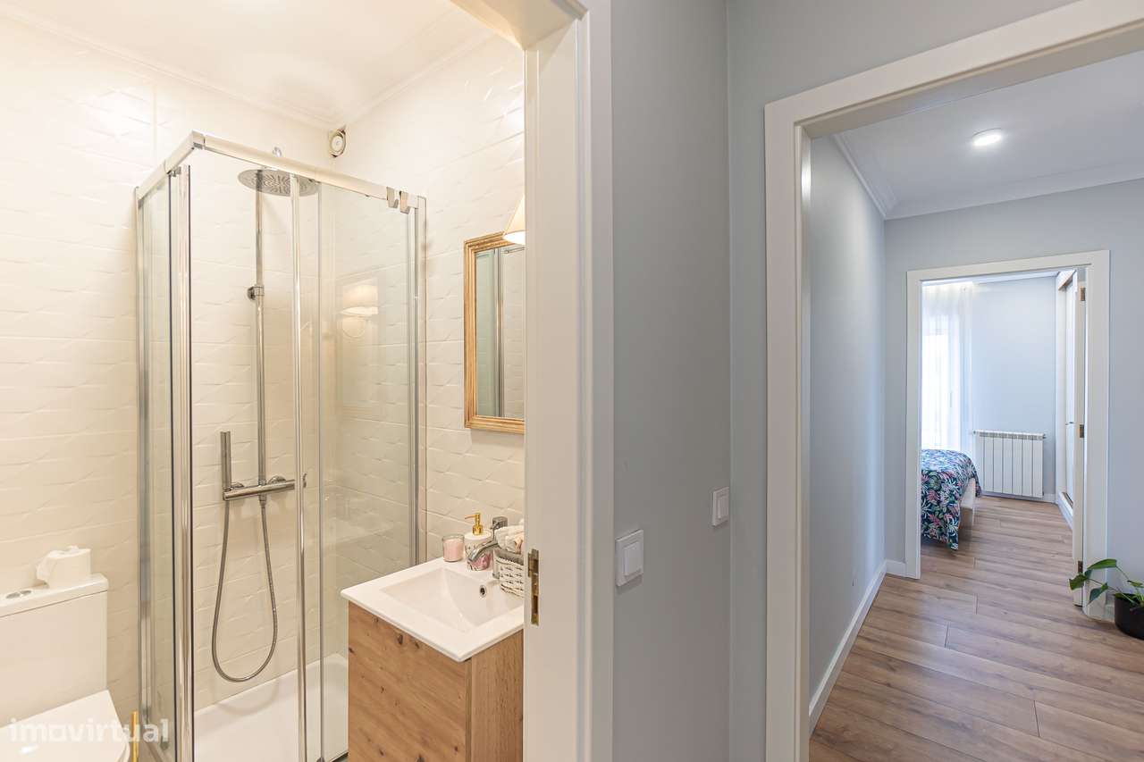 T3 renovado em Vilar de Andorinho-7