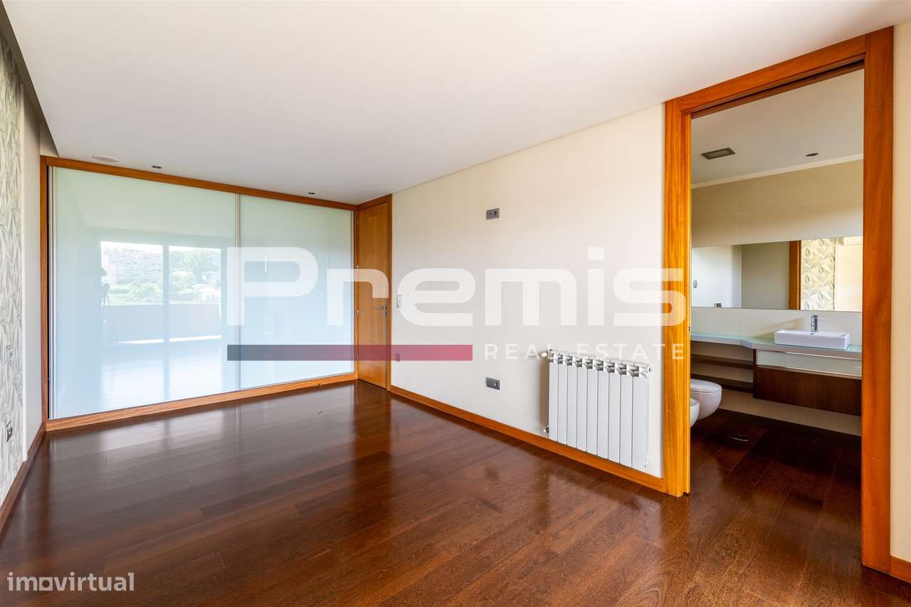 Apartamento T3 Venda em Oliveira do Douro,Vila Nova de Gaia-47