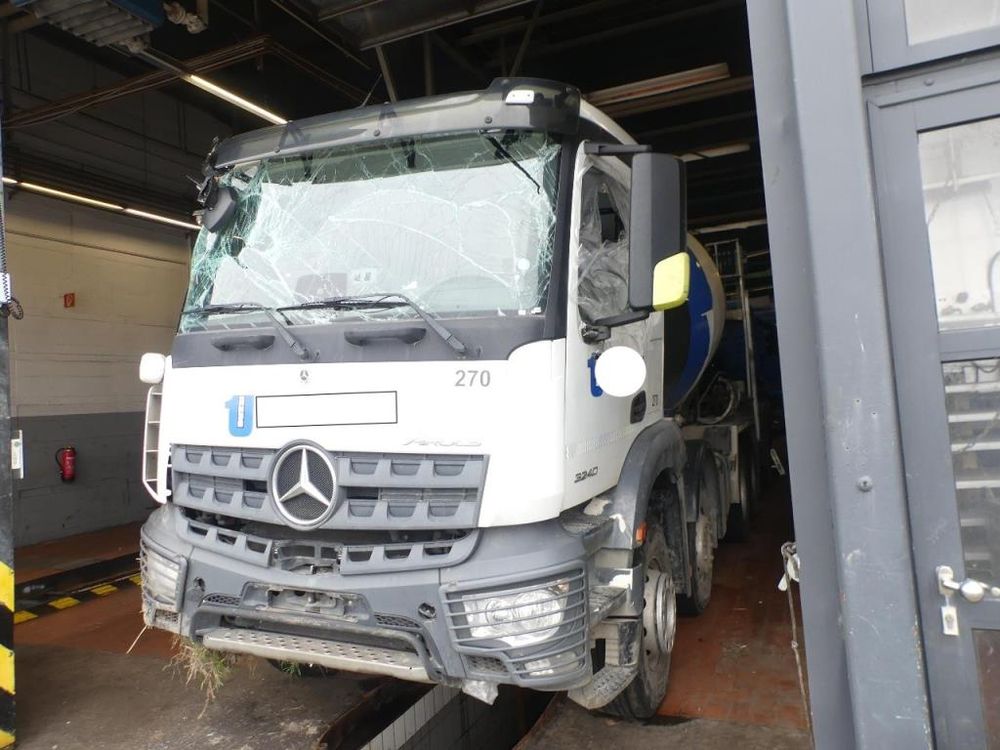 Mercedes-Benz Arocs 2022