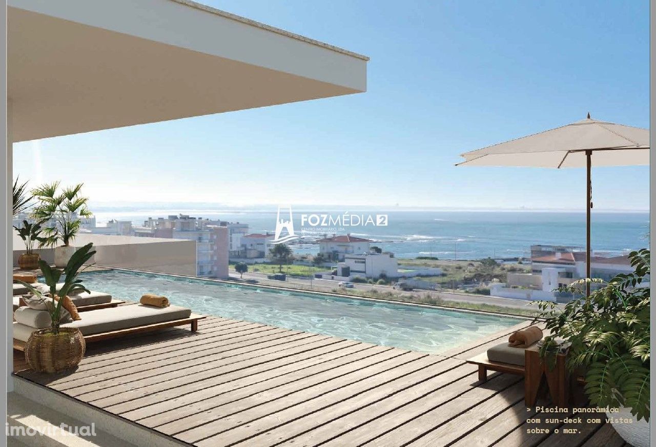 Apartamento T4 com parqueamento - Frente mar