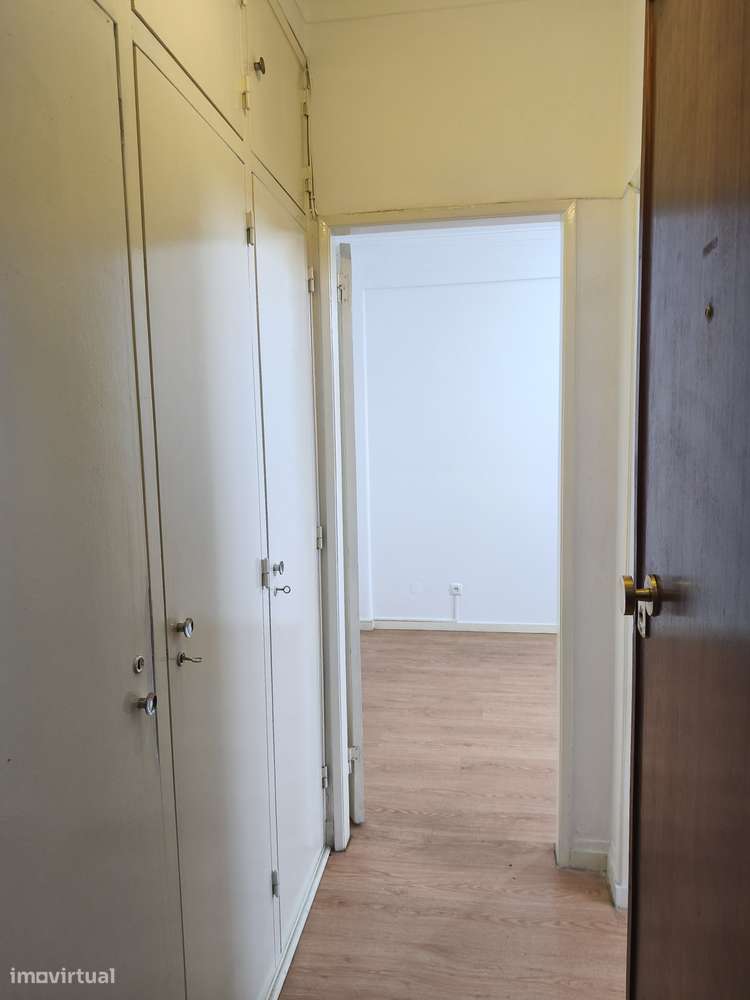 Espaço para Atelier, Escritório, Gabinete para arrendamento. - Grande imagem: 5/10