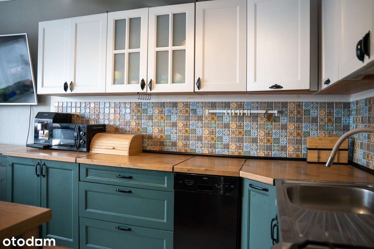 Przytulne i przestronne 4-pokojowe mieszkanie w centrum Radlina!-6