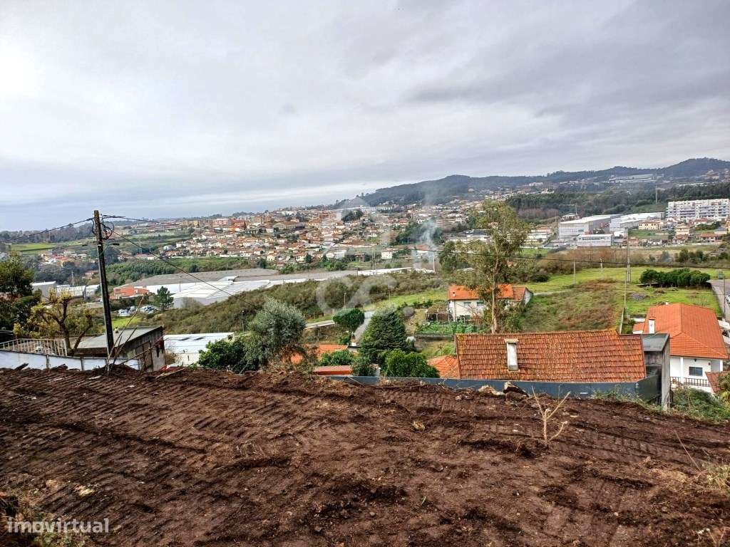 Moradia para restauro - Grande imagem: 3/16