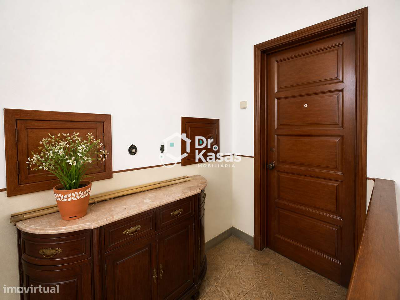 Apartamento T1 com varanda na Baixa da Banheira-13