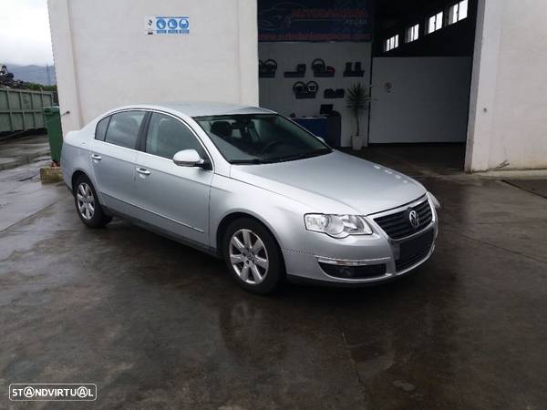 VW Passat B6 2.0 TDI 2005 até 2010 ás peças - 1