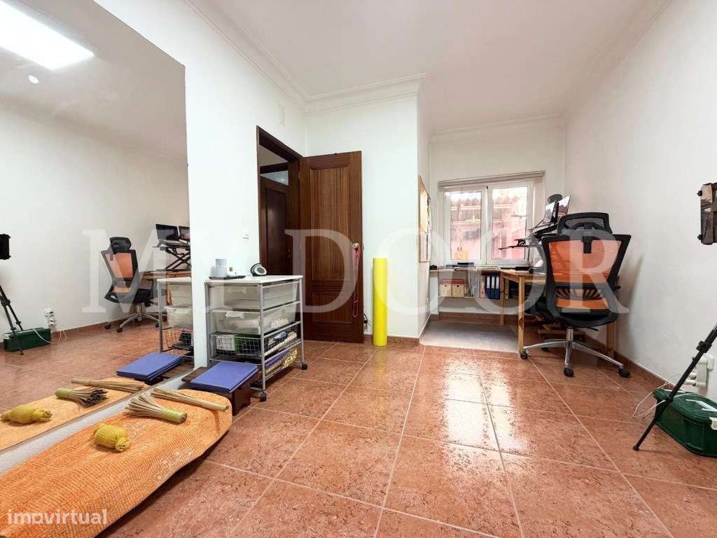 Apartamento T2 em Moscavide - Excelente Área - TERRAÇO 25M-13