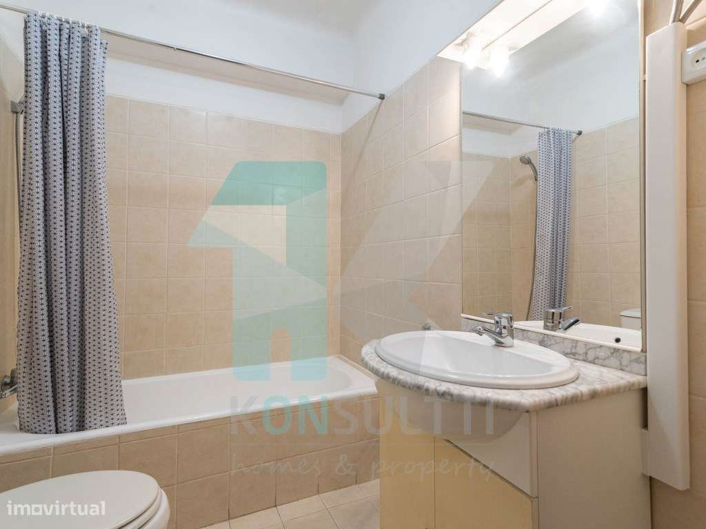 Apartamento T1 c/varanda junto à Praia de Santo Amaro de Oeiras-15