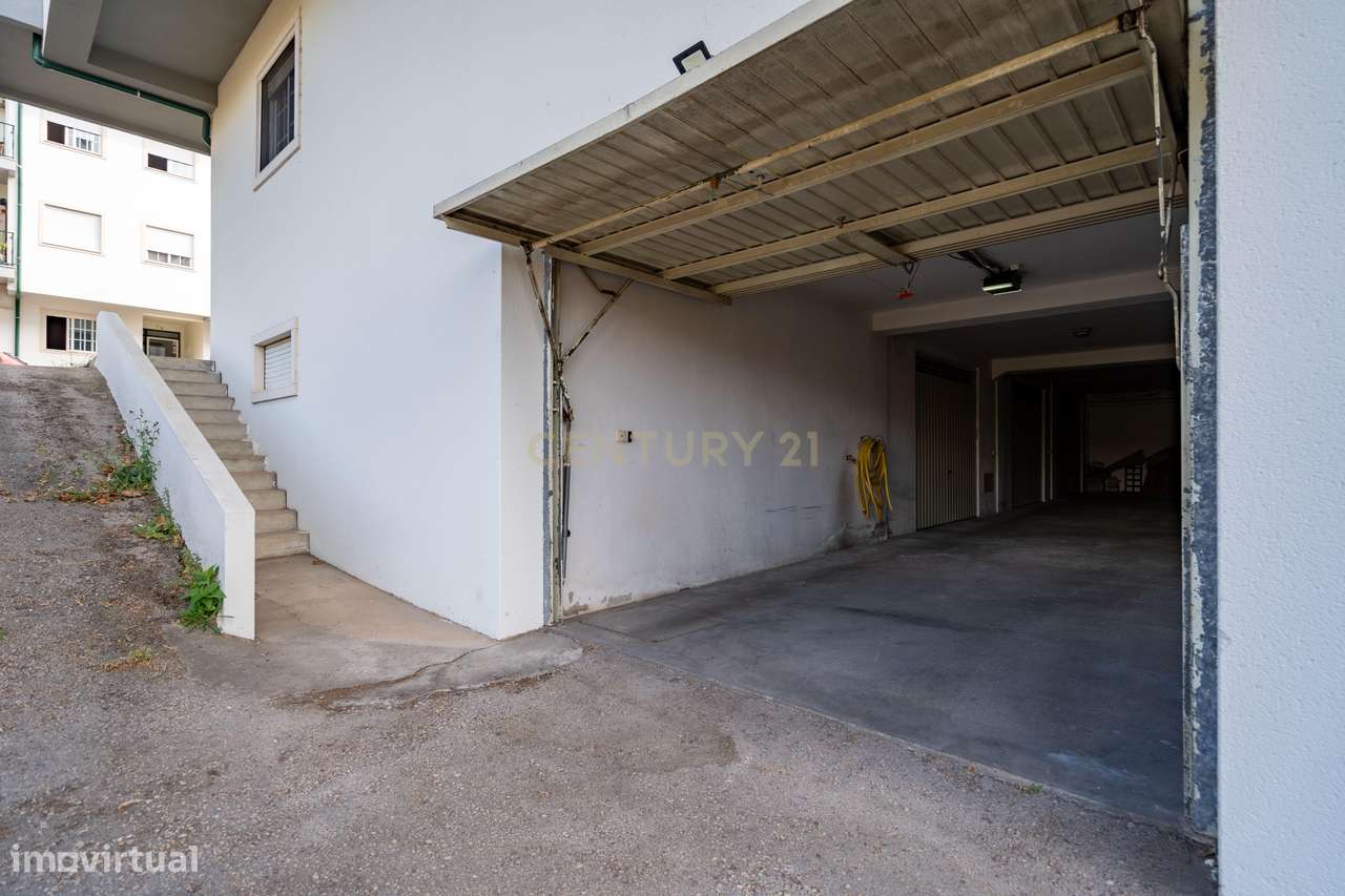 Moderno T1 em Lousã, quase novo e pronto a habitar-34