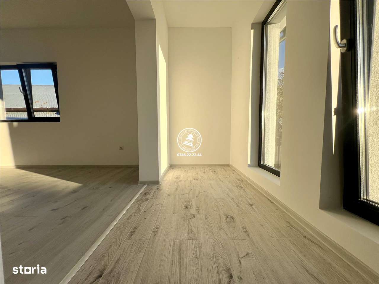 Casa cu 3 camere, 550mp teren, cu asfalt si canalizare in Ciurbesti - Imagine principală: 4/10