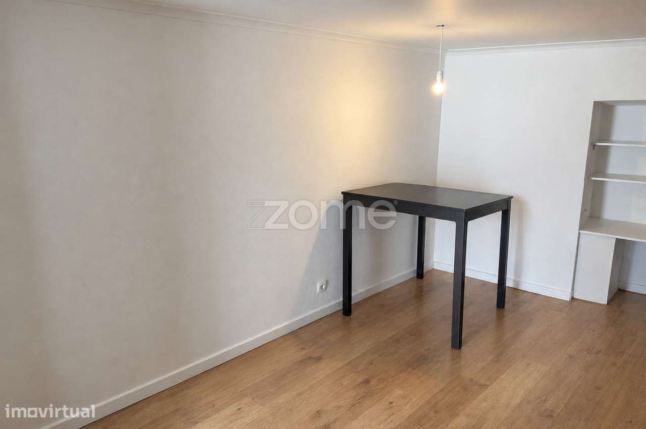 Moradia T1 remodelada em Fanhões | 64 m² | Pronta a habitar-5
