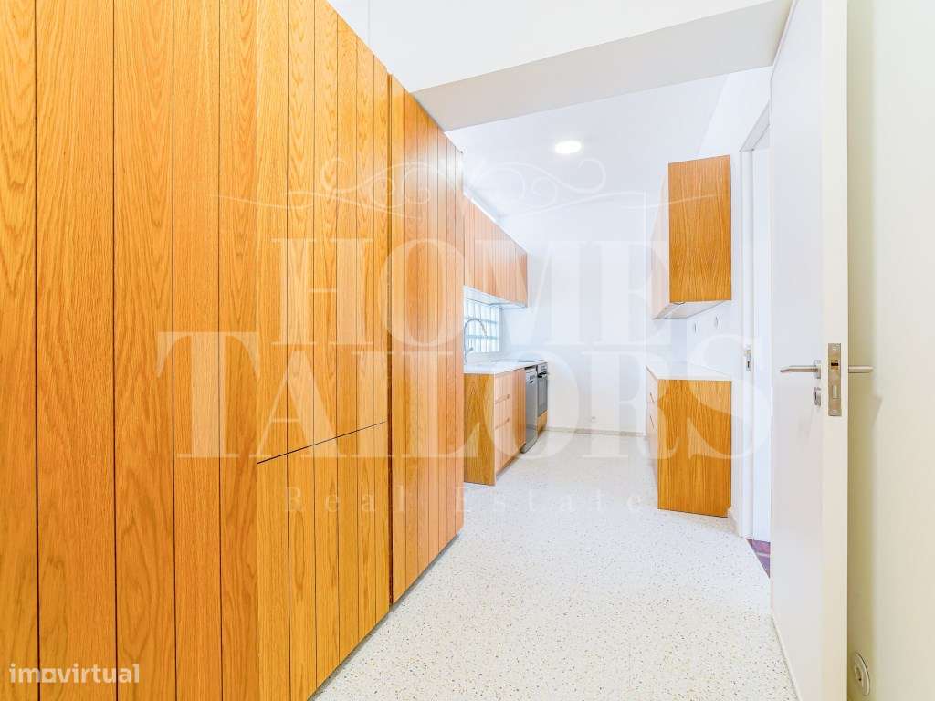 T4 DUPLEX RENOVADO | SALA de 40 m² | GARAGEM | Lapa / Campo de Ourique - Grande imagem: 5/15
