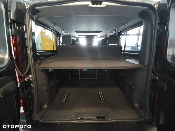 Renault Trafic - 21