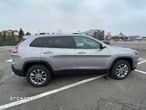 Jeep Cherokee - 4